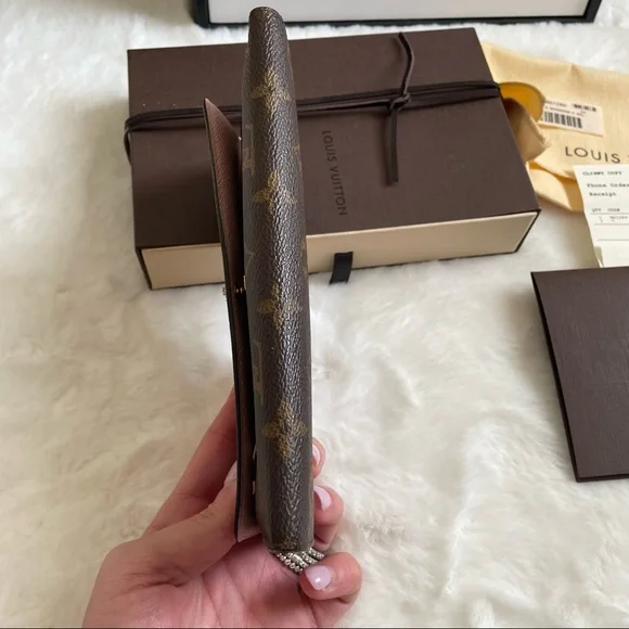 Louis Vuitton Emilee Wallet - Picture 6 of 15